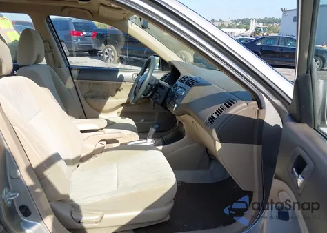 2005 Honda Civic Ex from USA, damaged, VIN 2HGES26875H570803